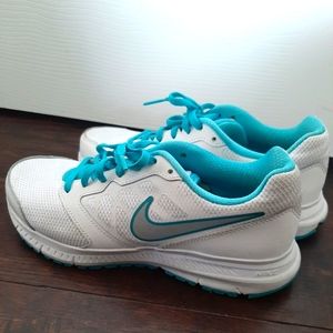 Nike Sneakers women